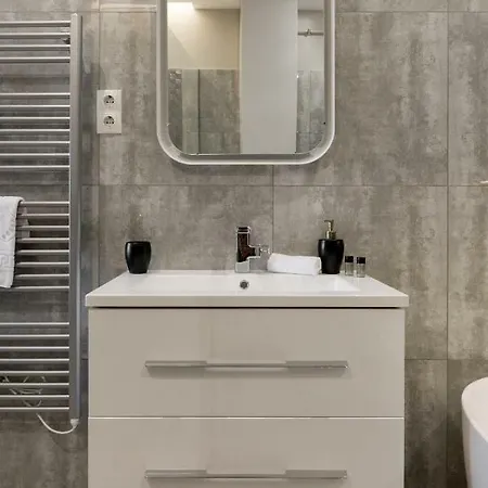 Apartment Grand Designer Dream In The Center W 3br/3bath Budapest